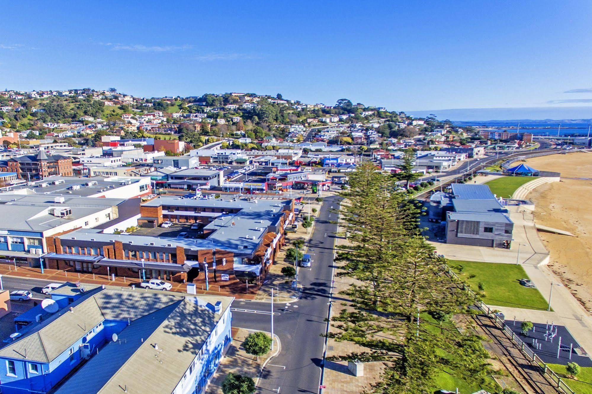 Beachfront Voyager Motor Inn Burnie Exterior photo